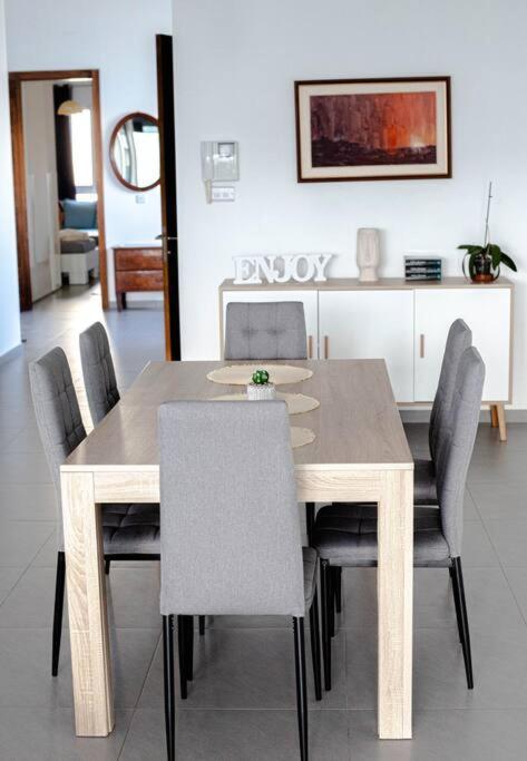Seafront Two Bedroom Apartment Saint Julian's Dış mekan fotoğraf